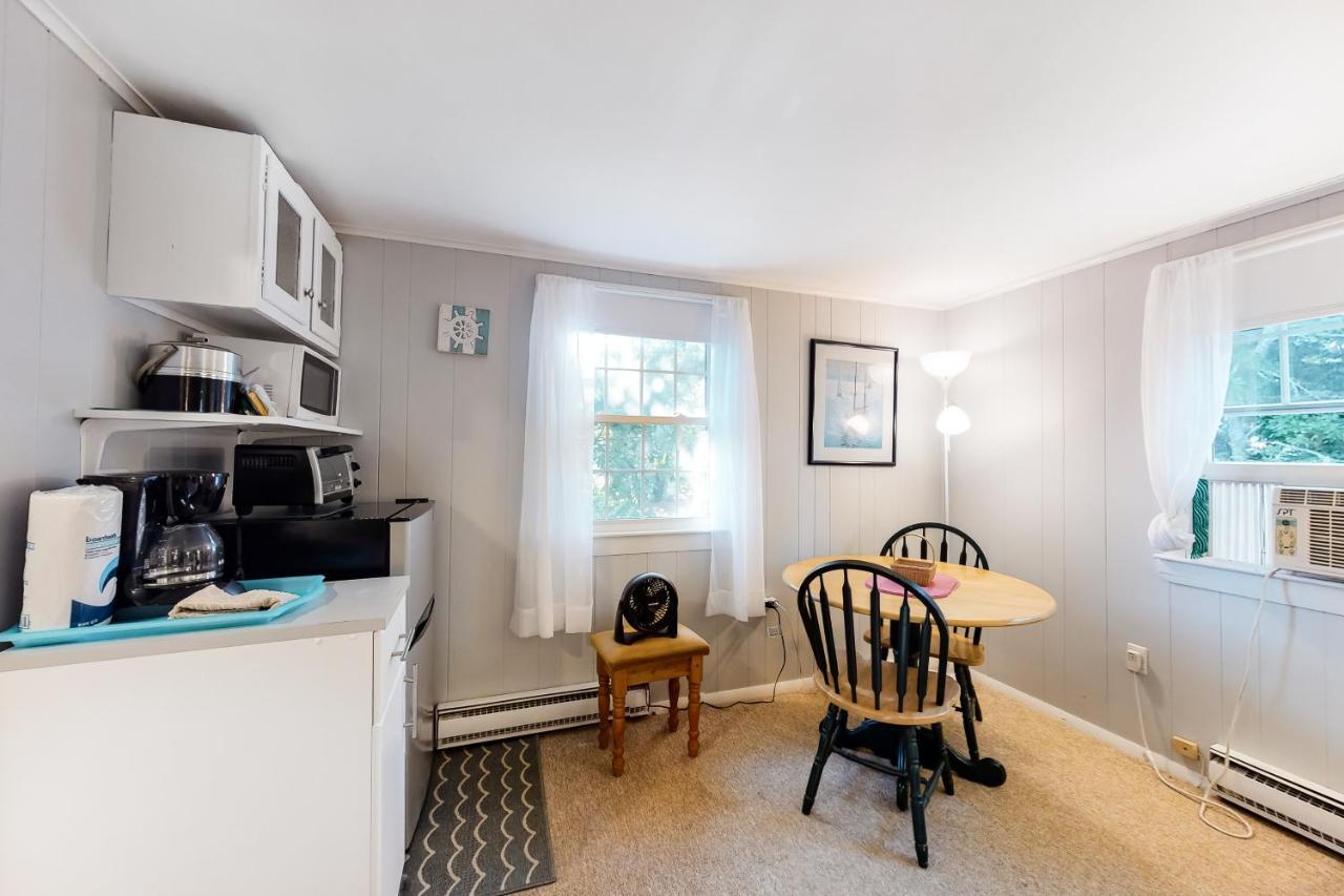 Beach Rose Guest Studio Nauset Heights Exterior photo